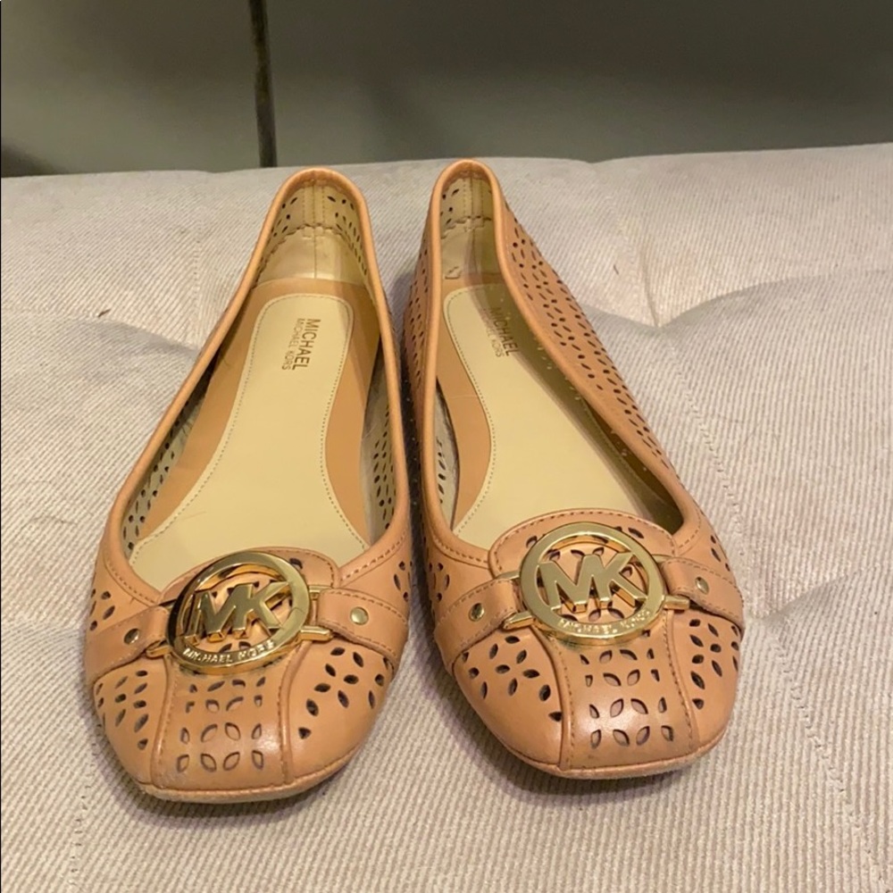 Michael Kors Flat 9 M